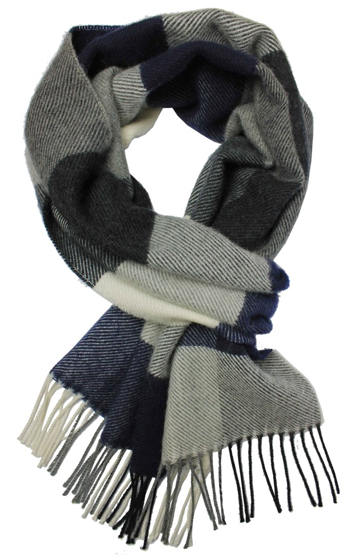 Modischer Schal für Herbst & Winter aus Wolle